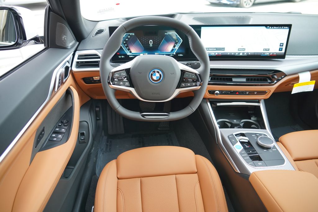 Thumbnail: 2026 BMW i4 - 15