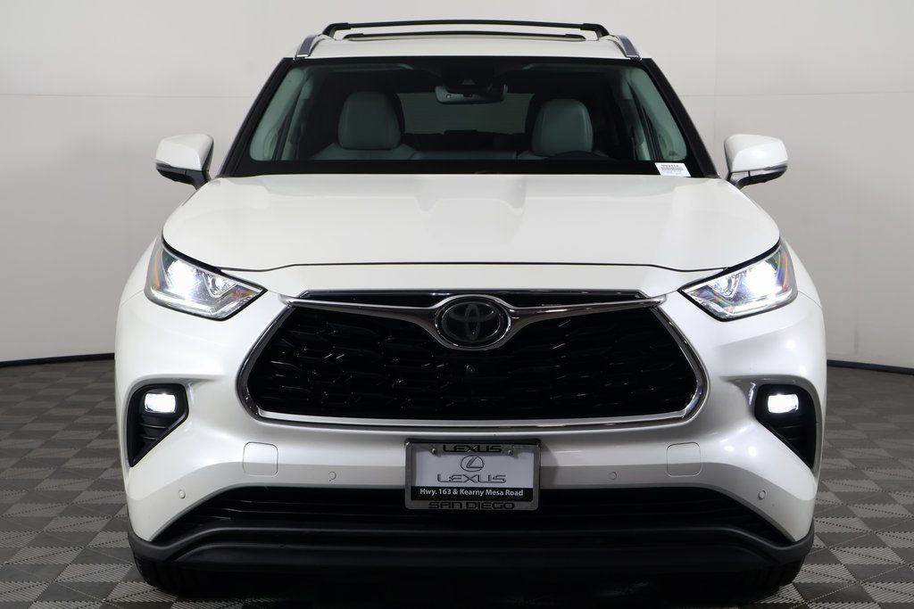 Thumbnail: 2020 Toyota Highlander - 2