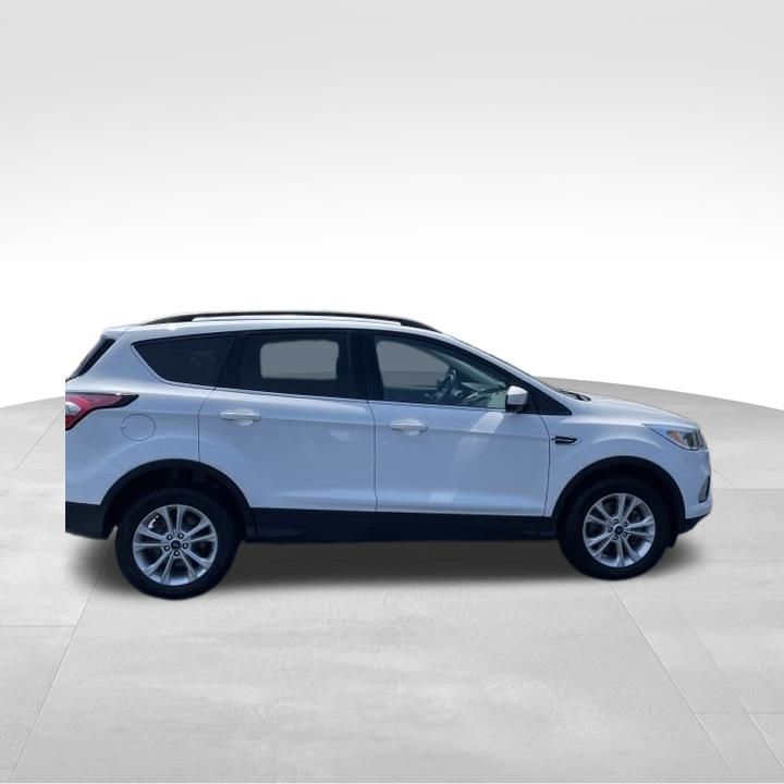 2018 Ford Escape SE 12