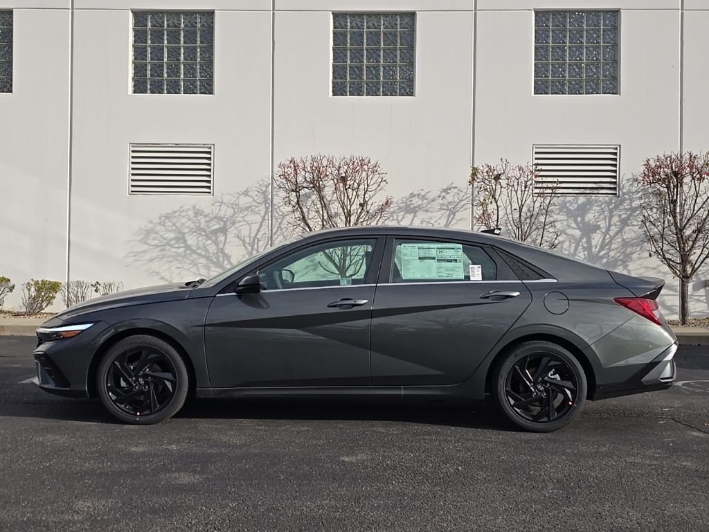 Thumbnail: 2026 Hyundai Elantra - 5