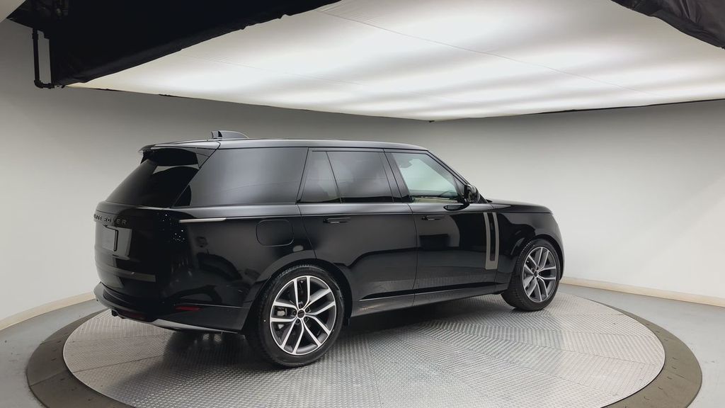 Thumbnail: 2026 Land Rover Range Rover - 2