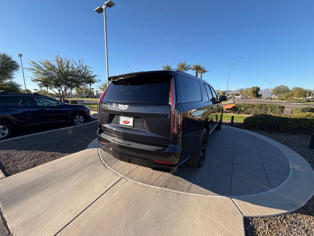 Thumbnail: 2023 Cadillac Escalade - 5