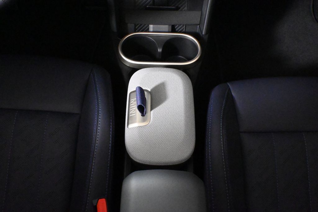 Thumbnail: 2026 MINI Cooper - 31