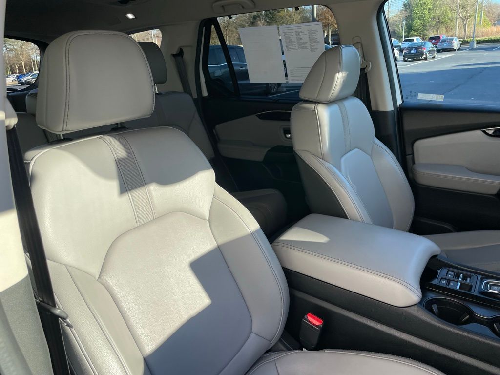 Thumbnail: 2025 Honda Pilot - 30