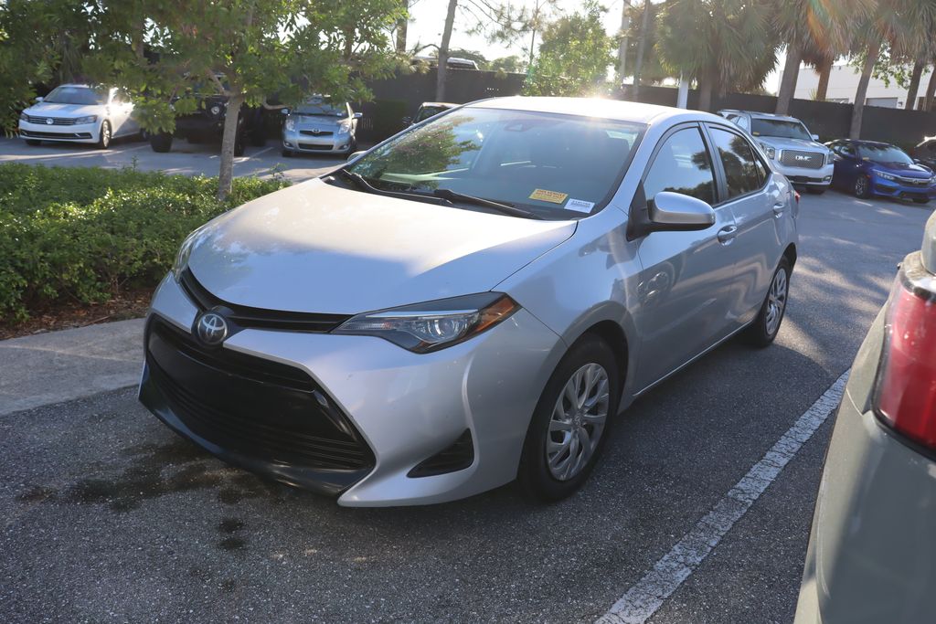 2019 Toyota Corolla LE Hero Image