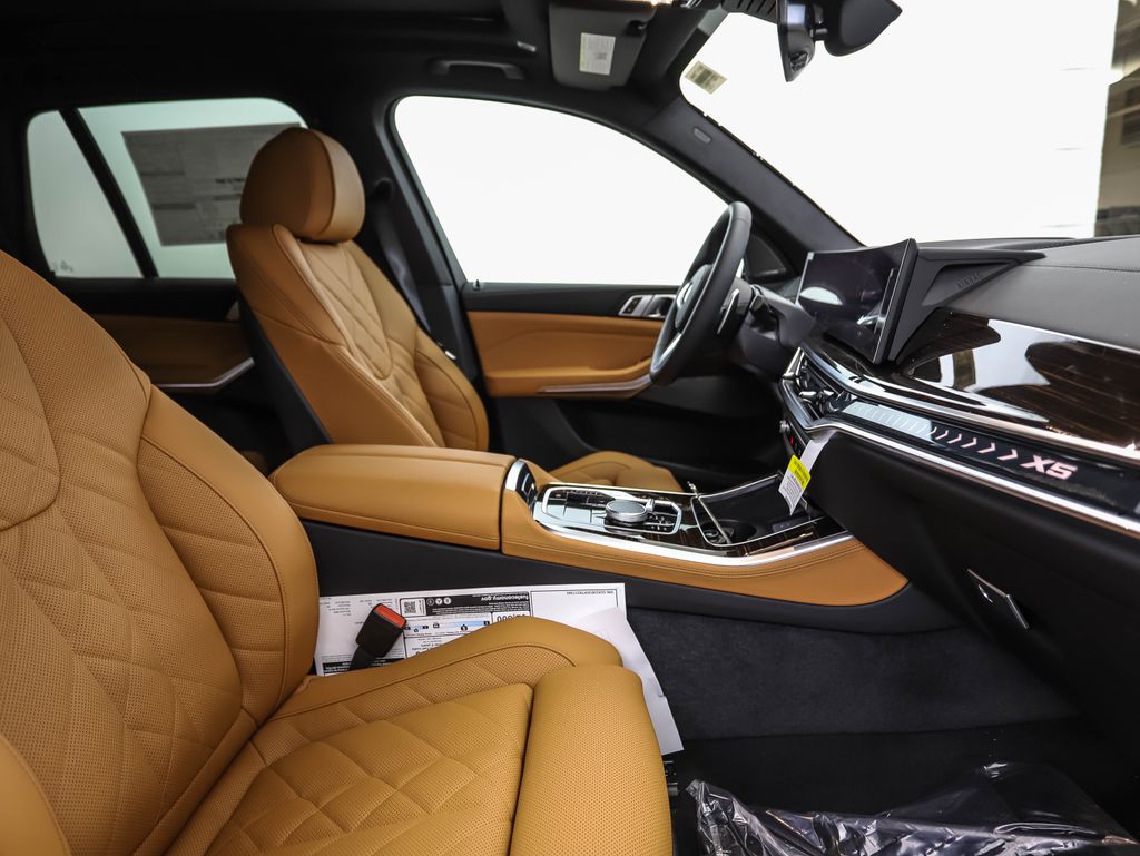 Thumbnail: 2026 BMW X5 - 30