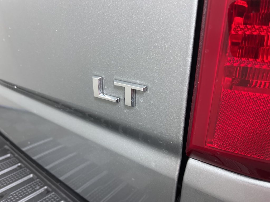 Thumbnail: 2026 Chevrolet Silverado 1500 - 17