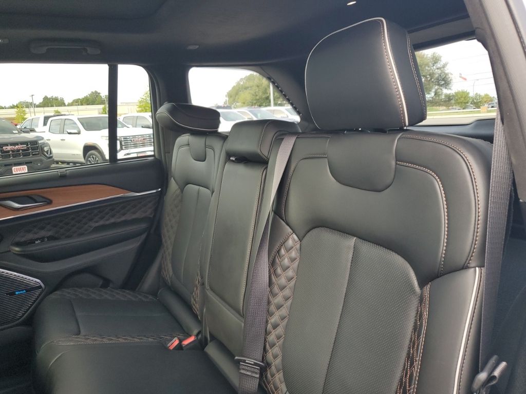 Used Car 2023 Jeep Grand Cherokee  Summit Reserve 4xe For Sale In Austin, Texas