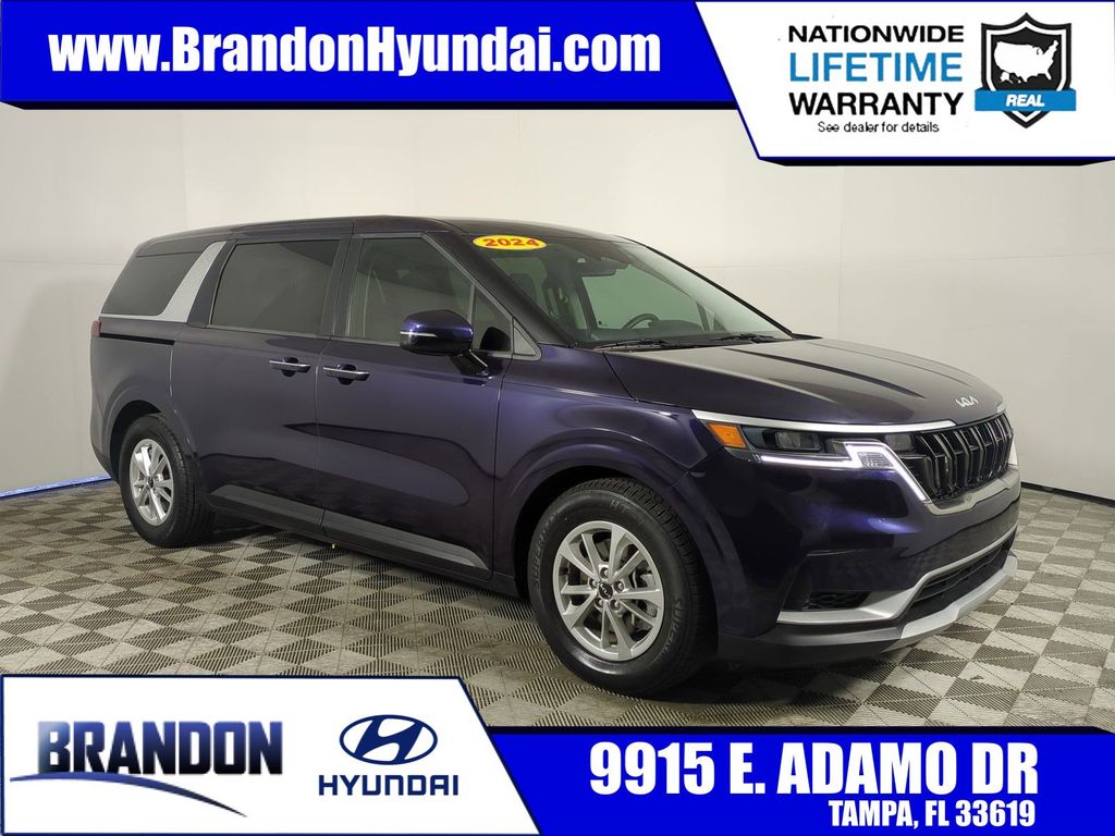 2024 Kia Carnival LX FWD