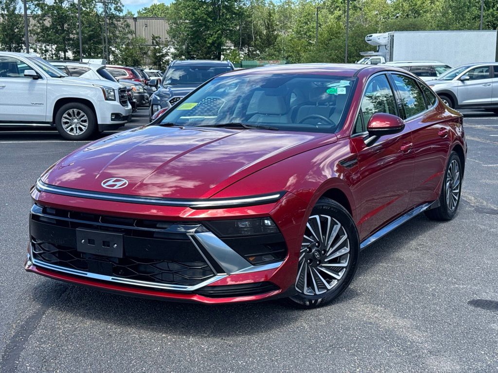Ultimate red 2025 Hyundai Sonata Hybrid Sedan Front-Wheel Drive 6-Speed Automatic