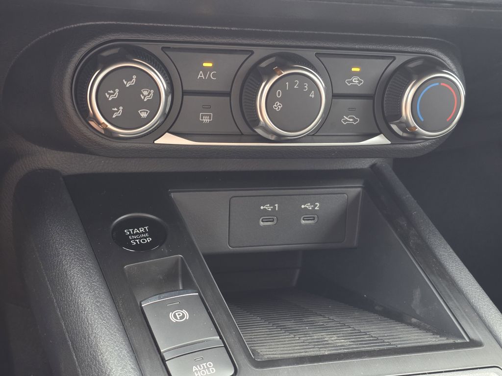 2026 Nissan Kicks S - 11
