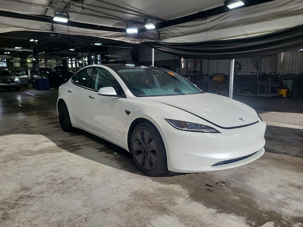 Used 2024 White Tesla Base image 3