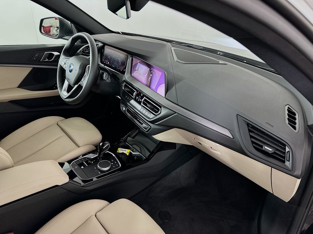 Thumbnail: 2024 BMW 2 Series - 29
