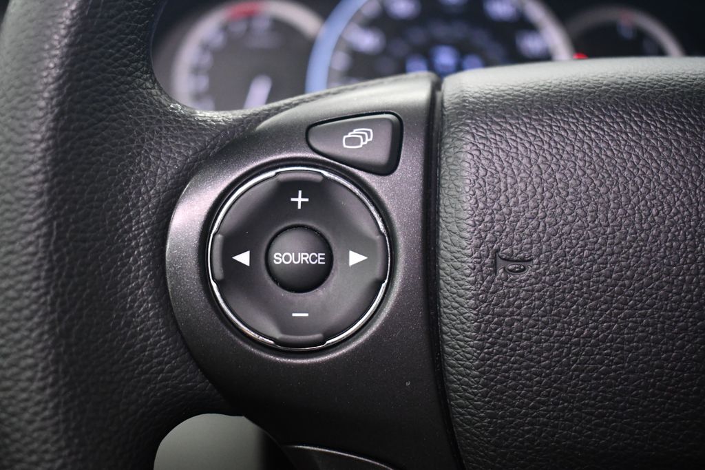 Thumbnail: 2015 Honda Accord - 21