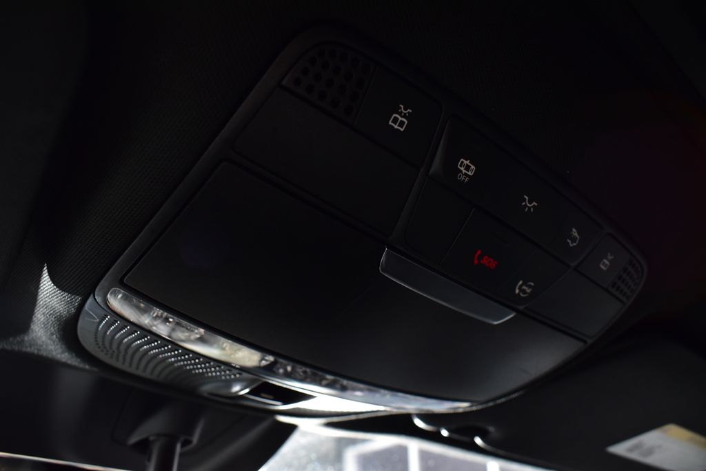 Thumbnail: 2023 Mercedes-Benz GLC - 27