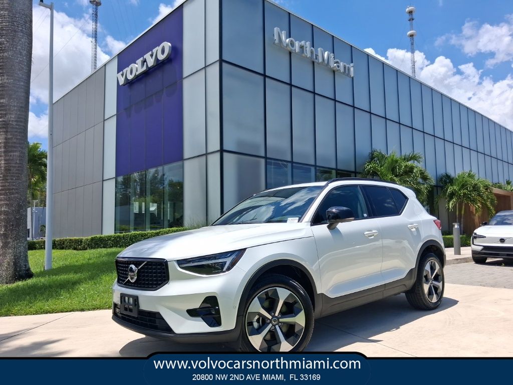 2026 Volvo XC40