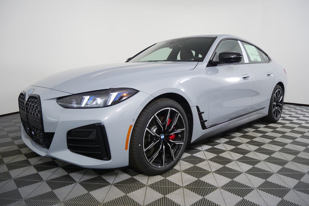 Thumbnail: 2026 BMW 4 Series - 9