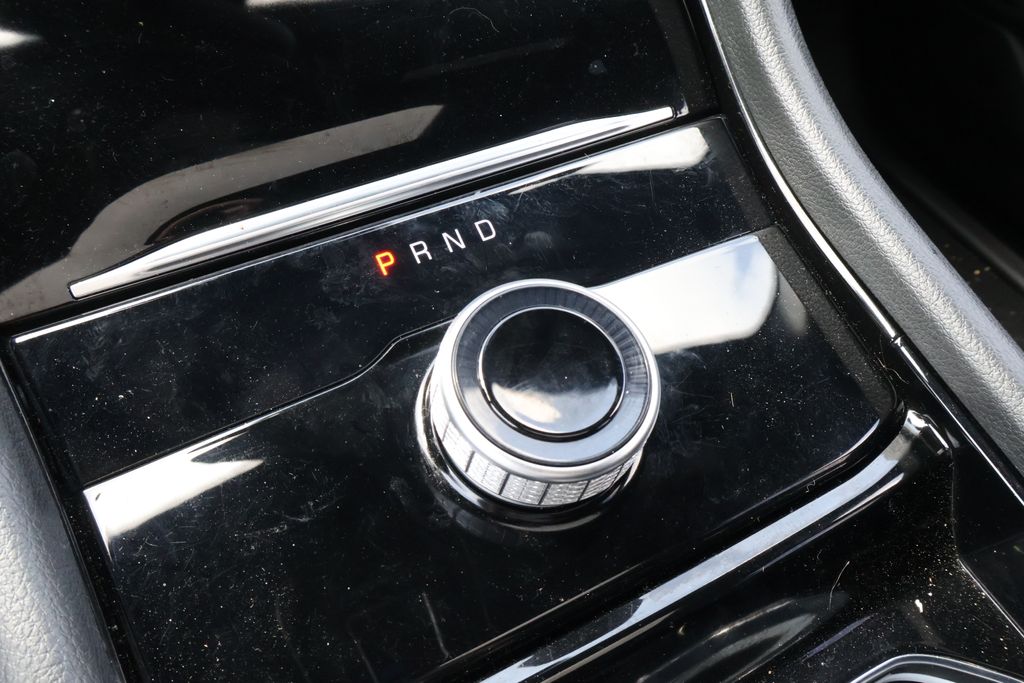 Thumbnail: 2023 Jeep Grand Cherokee - 31