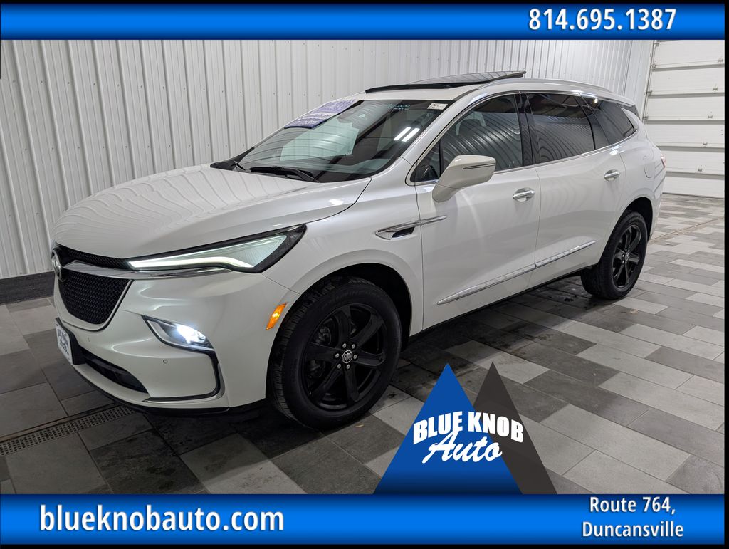 2023 Buick Enclave Essence AWD