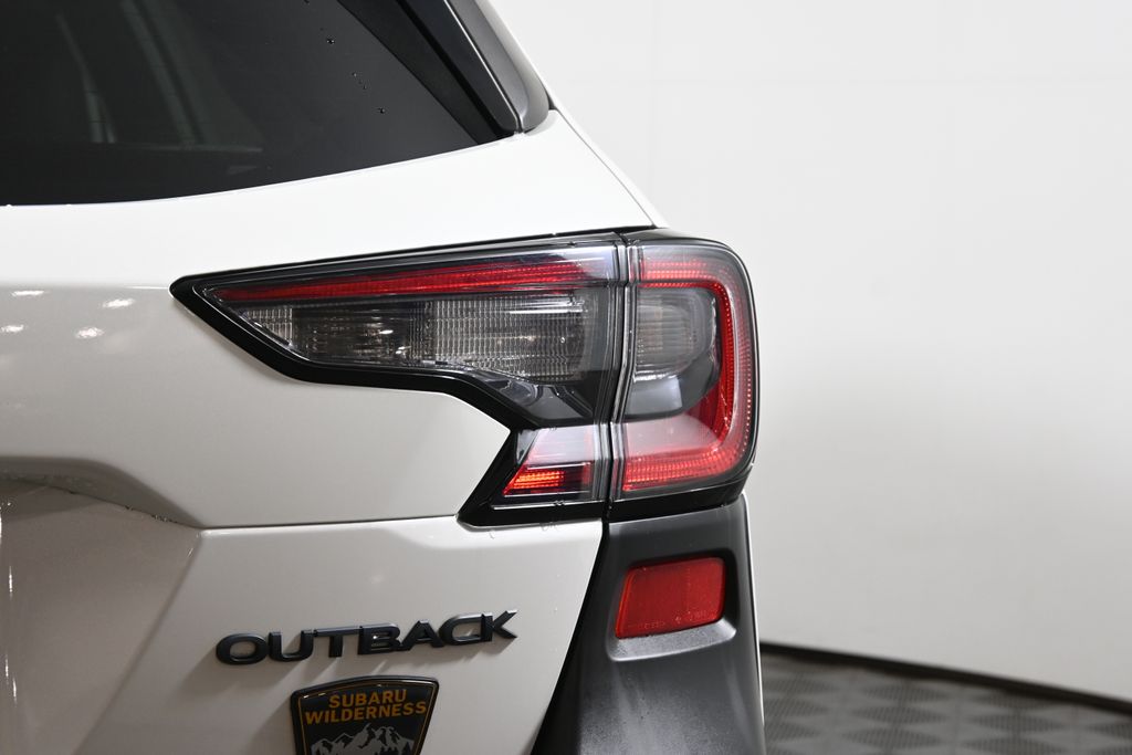 Thumbnail: 2022 Subaru Outback - 12