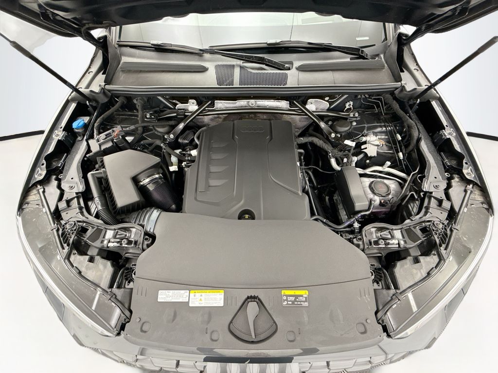 Thumbnail: 2025 Audi Q5 - 29