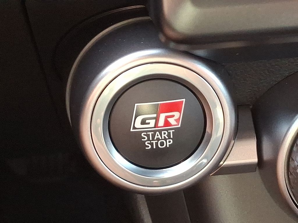 Thumbnail: 2025 Toyota GR86 - 24