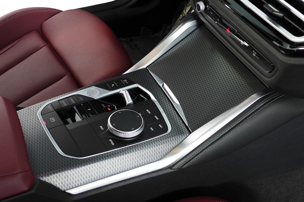 Thumbnail: 2024 BMW 4 Series - 16