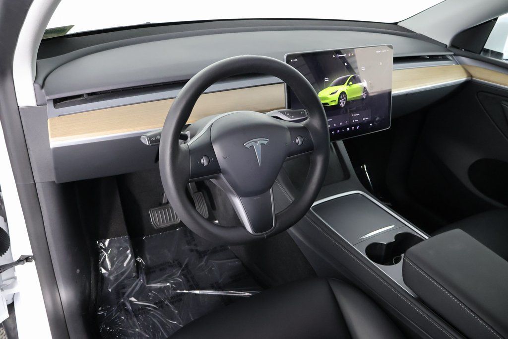 Thumbnail: 2023 Tesla Model Y - 7