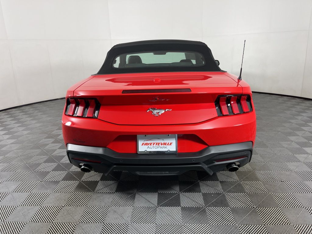 2024 Ford Mustang  9