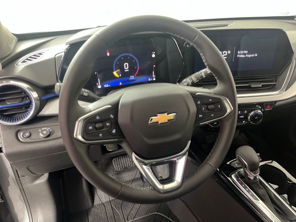 Thumbnail: 2026 Chevrolet Trax - 25