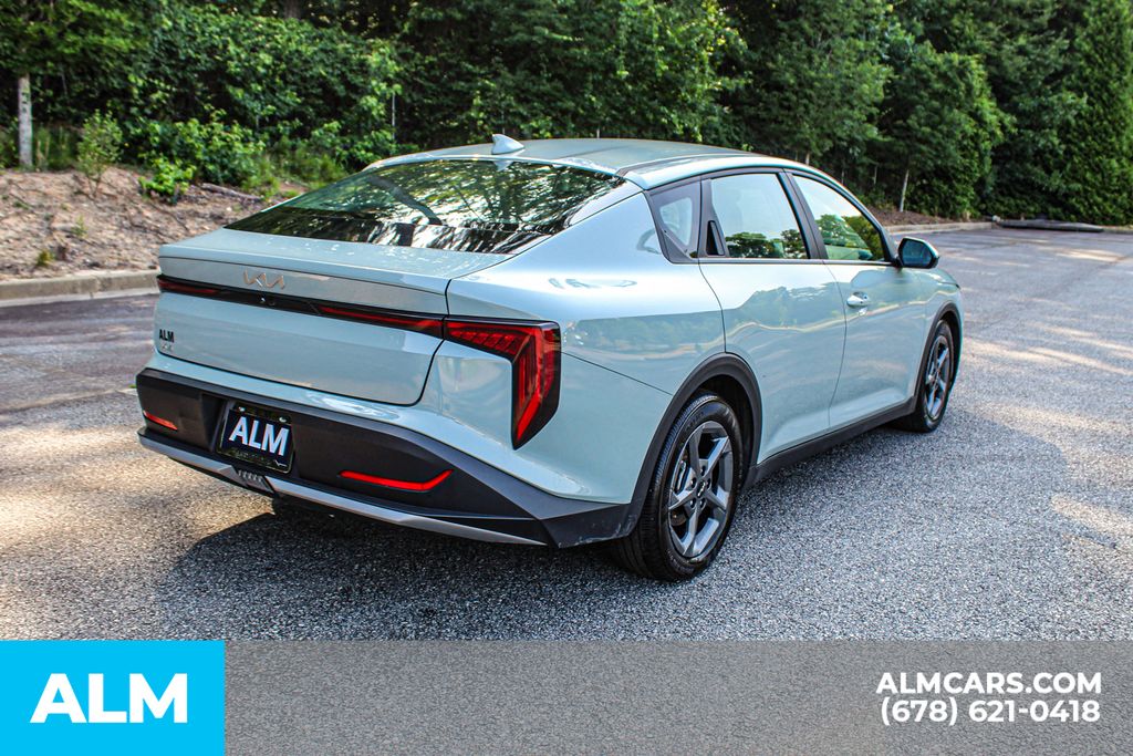 Used 2025 Gray Kia LXS image 6