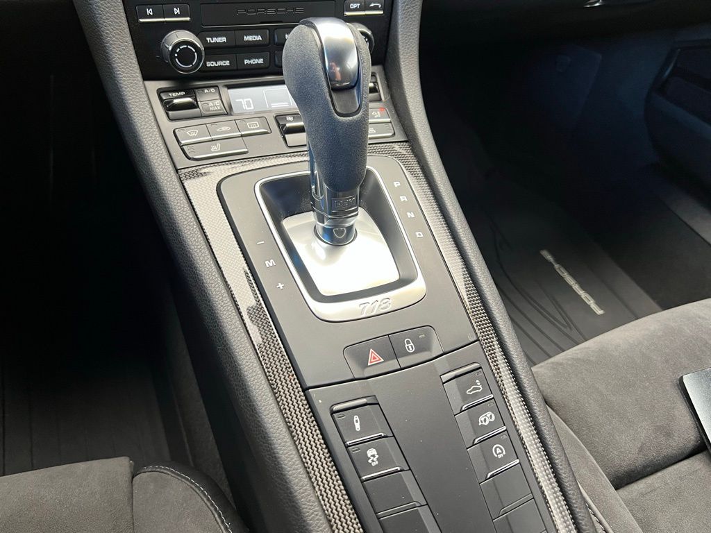 Thumbnail: 2018 Porsche 718 Cayman - 11