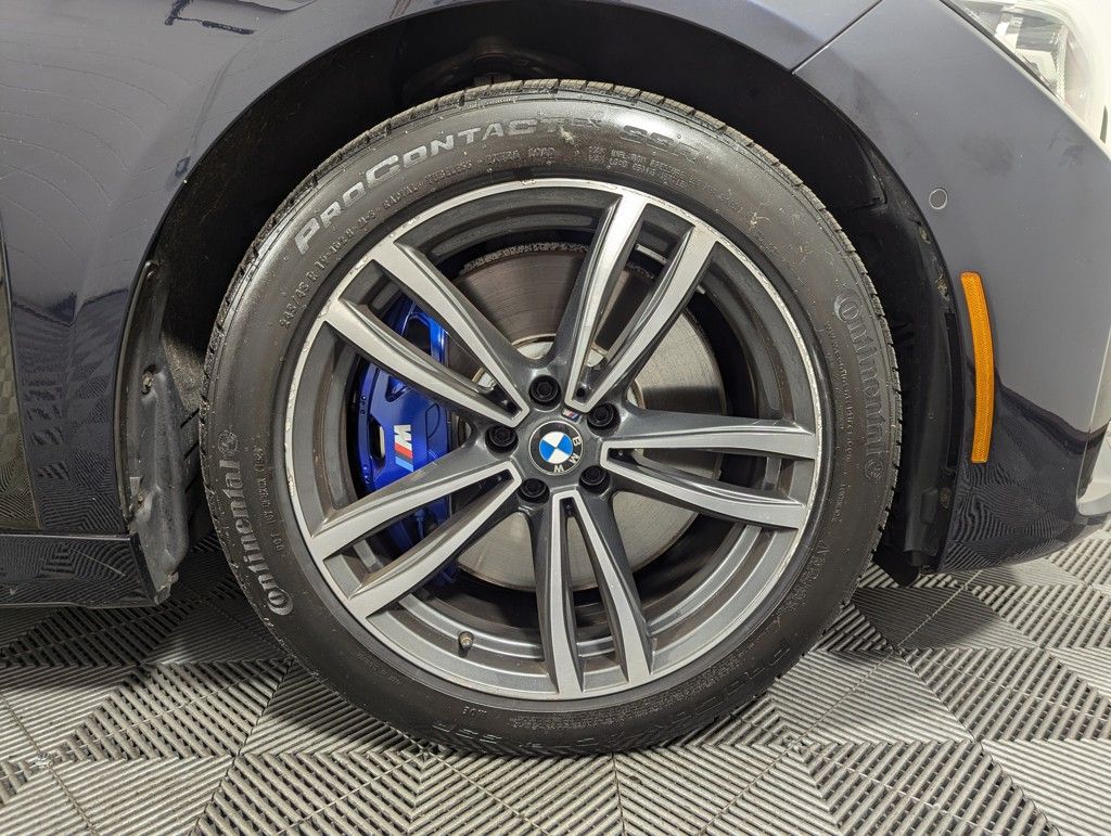 2022 BMW 7-Series 740i xDrive photo