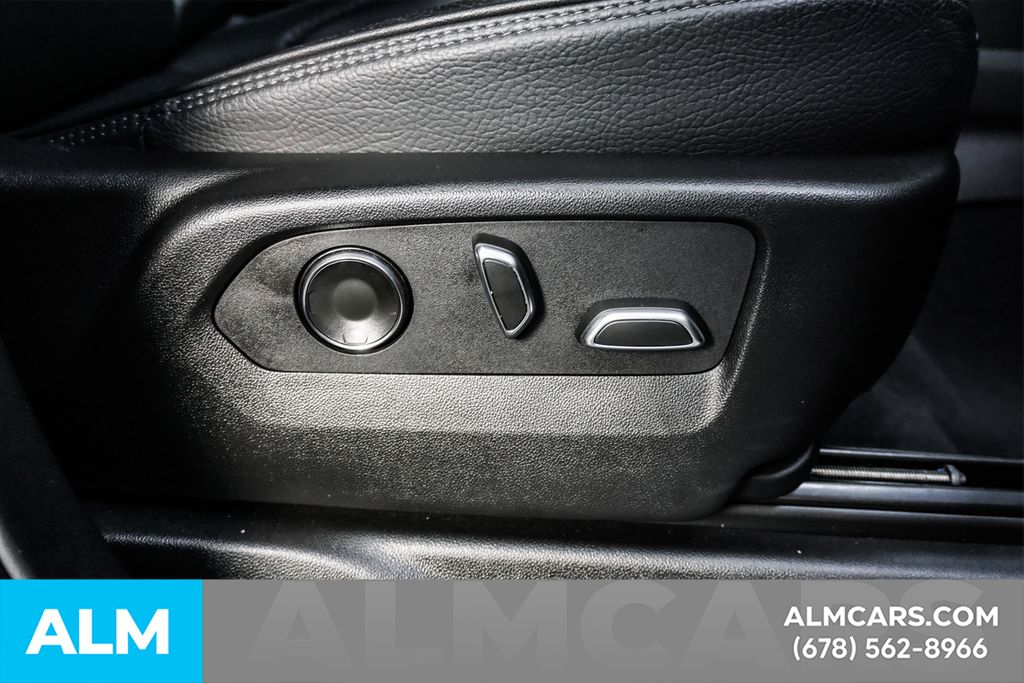 Used 2025 Black GMC Denali image 49