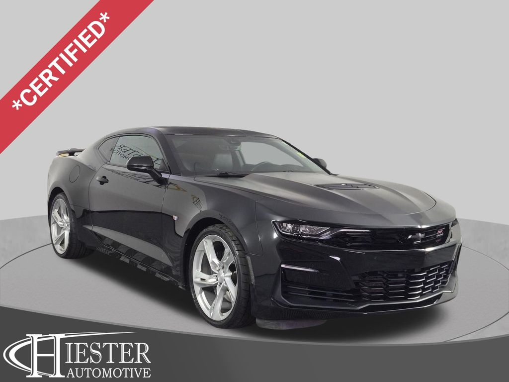 Black 2021 Chevrolet Camaro Coupe Rear-Wheel Drive 6-Speed Manual