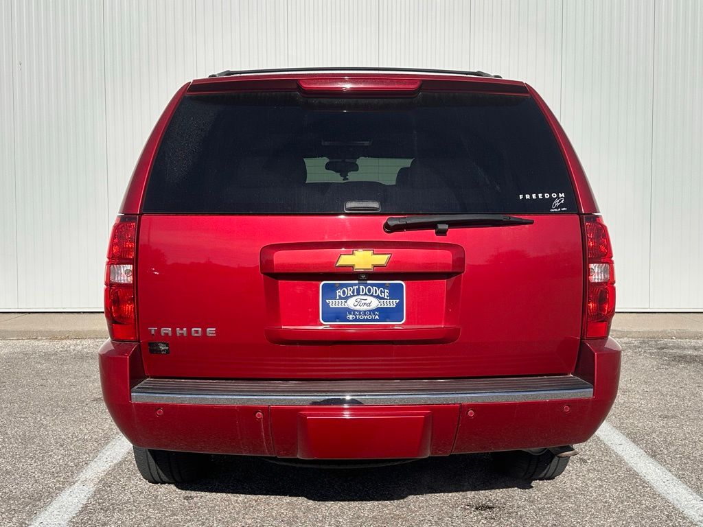 View vehicle photo 4