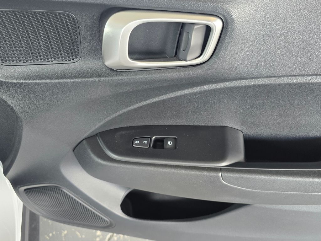 Thumbnail: 2025 Hyundai Venue - 18