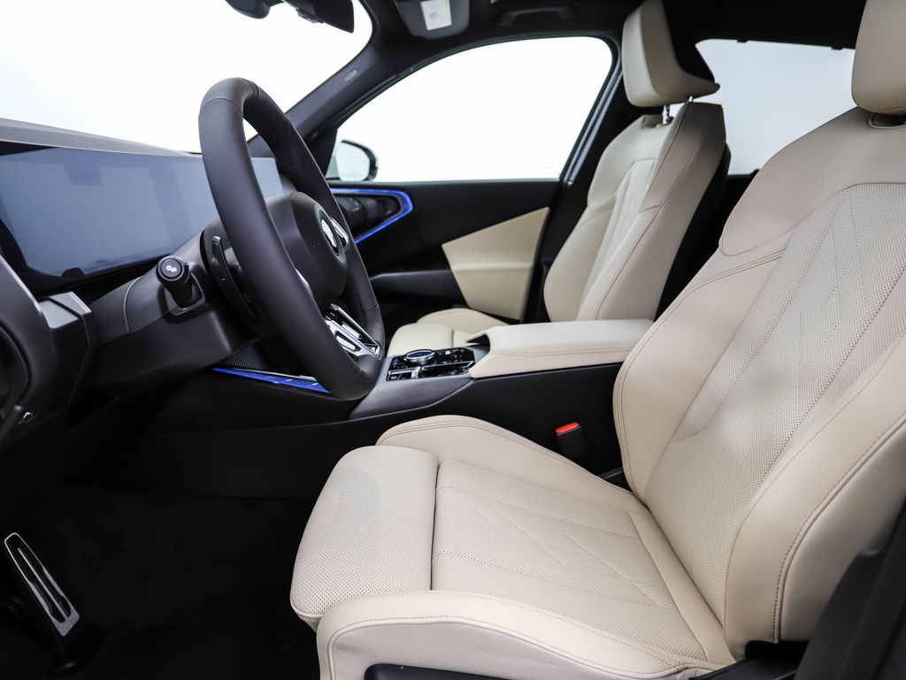 Thumbnail: 2025 BMW X3 - 11
