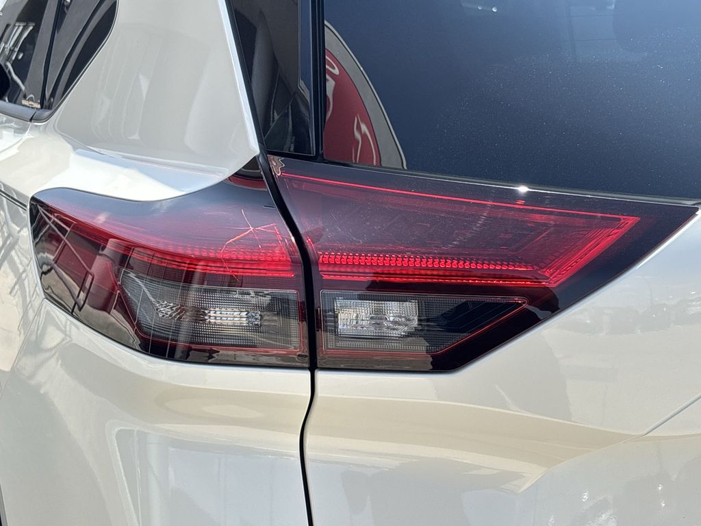 Used 2023 Nissan Rogue SUV