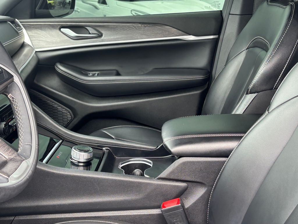 Used Car 2024 Jeep Grand Cherokee L  Limited For Sale Under $35,000 In Austin, Texas