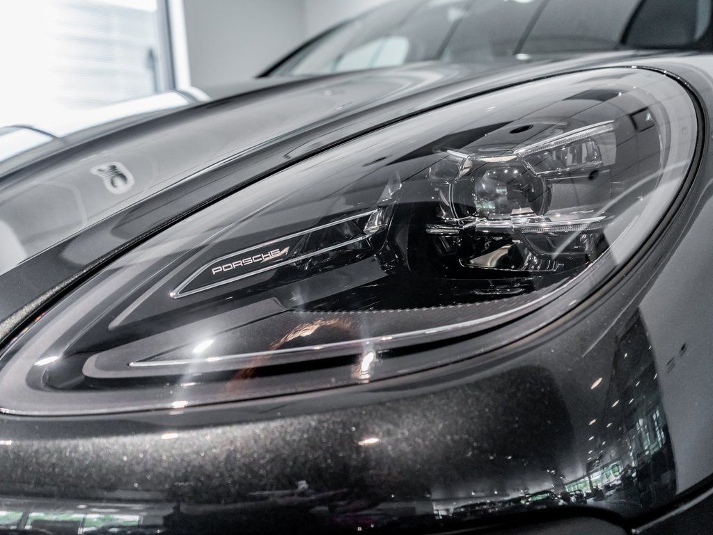 New 2025  Porsche  image 30