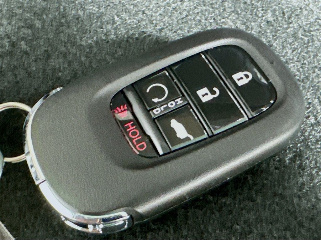 Used Car 2025 Honda Pilot  Touring For Sale Under $50,000 In Austin, Texas