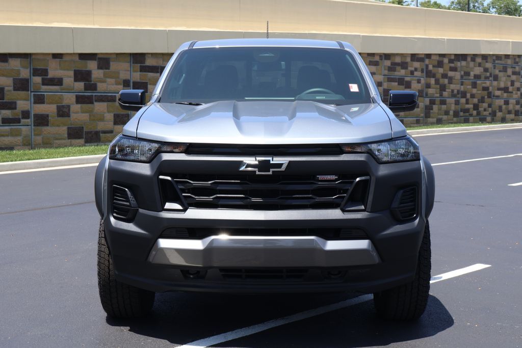 Thumbnail: 2026 Chevrolet Colorado - 2