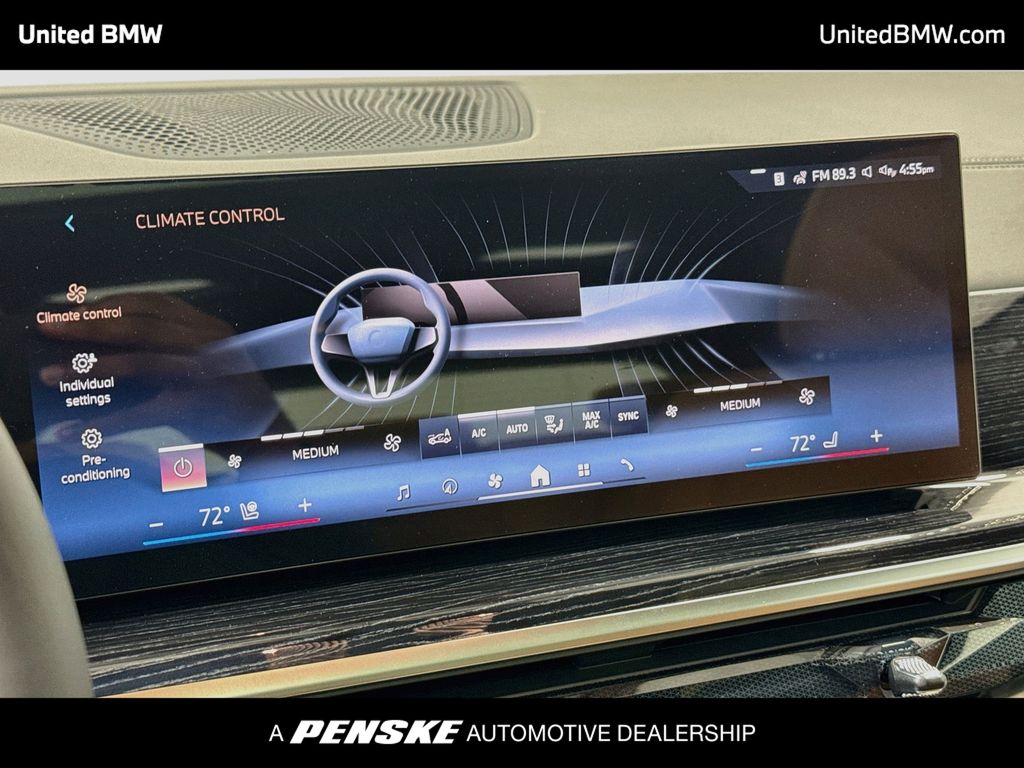 Thumbnail: 2027 BMW X7 - 11