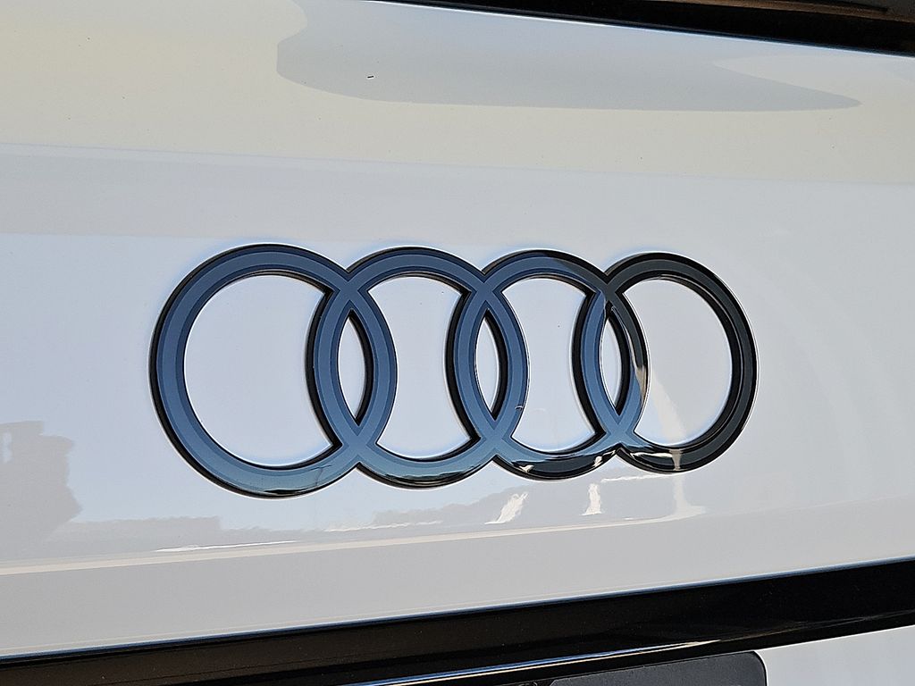 Thumbnail: 2026 Audi Q7 - 19