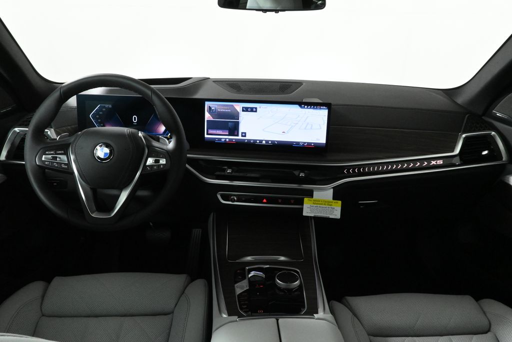 Thumbnail: 2026 BMW X5 - 17