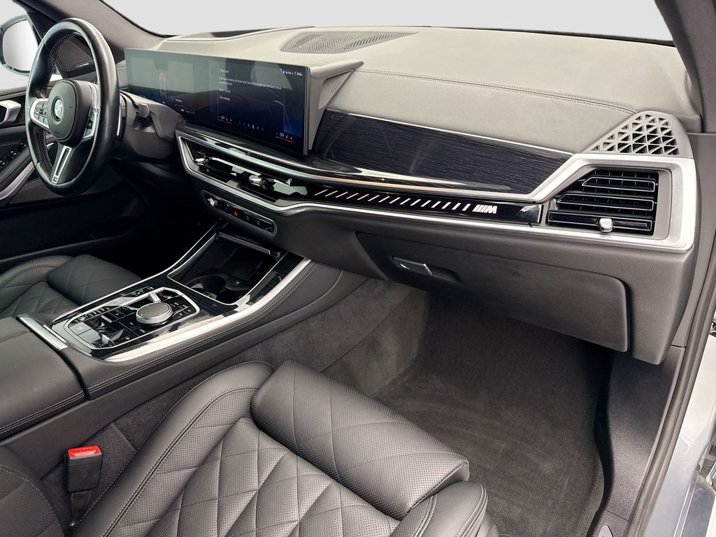 Thumbnail: 2024 BMW X5 - 16