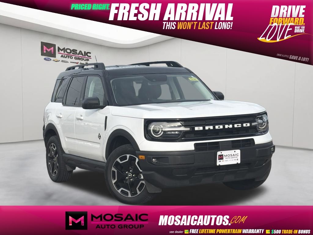 Oxford White 2023 Ford Bronco Sport SUV / Crossover All-Wheel Drive 8-Speed Automatic