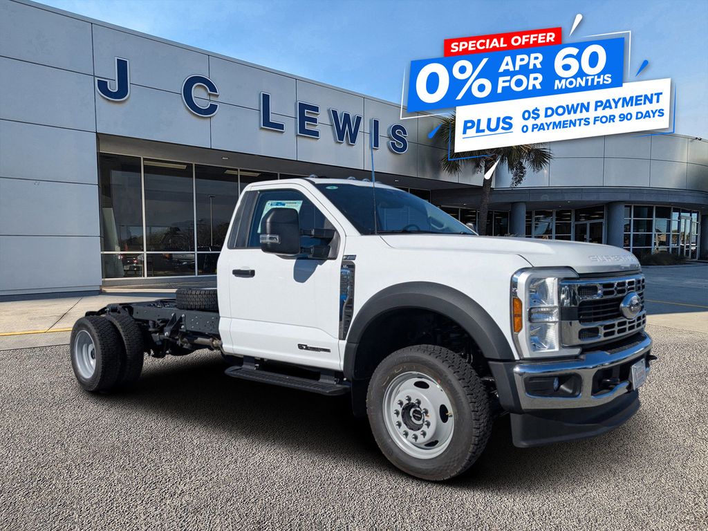 2025 Ford F-550 Chassis XL