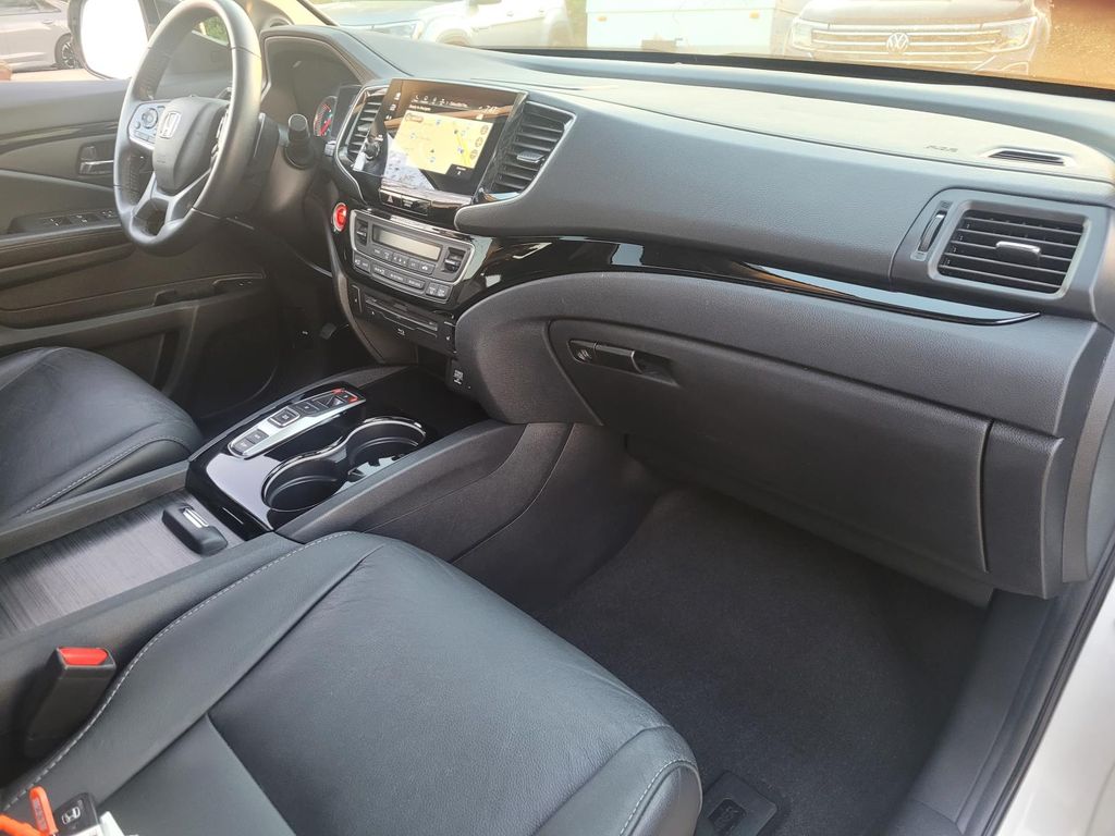 used 2020 Honda Pilot car, priced at $19,600